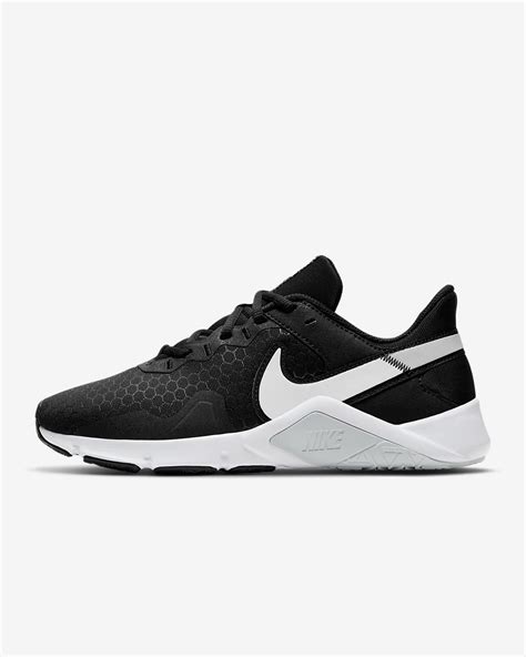 nike mc trainer 2 vs legend essential 3|nike essential 3 review.